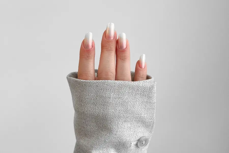 25 Short French Tip Nail Ideas That Look Clean and Elegant — GlowNailDesigns