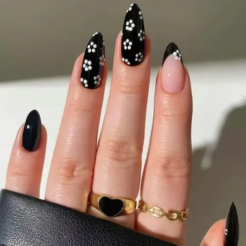 25 Black Nail Ideas for Every Season That Are Chic and Easy to Copy — GlowNailDesigns