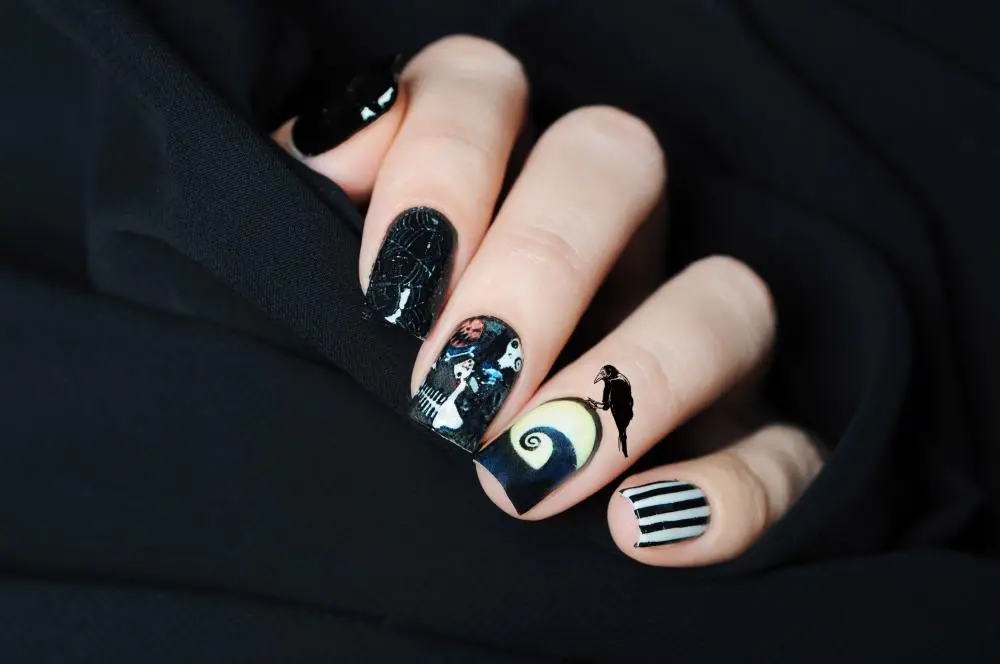 25 Short Halloween Nail Ideas That Are Cute, Stylish, and Easy to Wear — GlowNailDesigns
