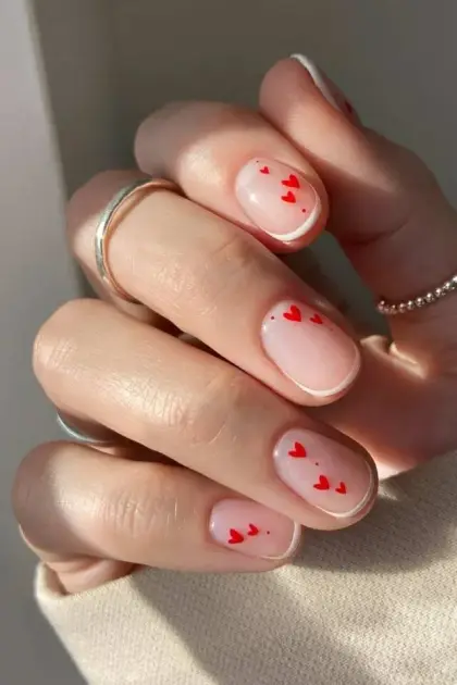 15 Trendy Short Nail Designs You'll Want to Copy This Season — GlowNailDesigns