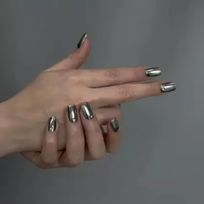 30 Simple Acrylic Nail Designs for Beginners with Chic and Modern Looks — GlowNailDesigns