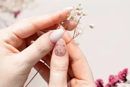 25 Short French Tip Nail Ideas That Look Clean and Elegant — GlowNailDesigns