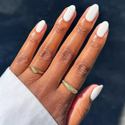 25 Cute White Nail Ideas for a Clean and Minimalist Manicure — GlowNailDesigns