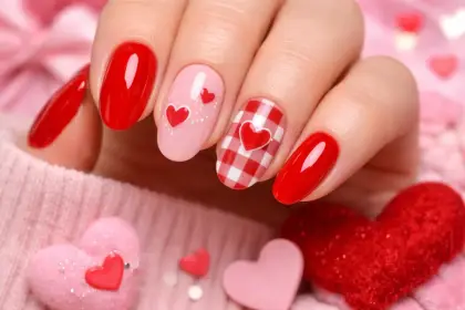 25 Cute Valentine Nails Ideas for a Sweet and Romantic Look — GlowNailDesigns
