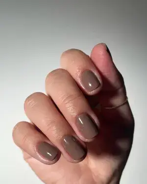 30 Simple Short Nail Designs Anyone Can Try at Home — GlowNailDesigns