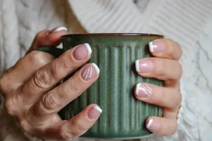 25 Short French Tip Nail Ideas That Look Clean and Elegant — GlowNailDesigns