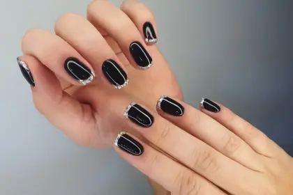 25 Short French Tip Nail Ideas That Look Clean and Elegant — GlowNailDesigns