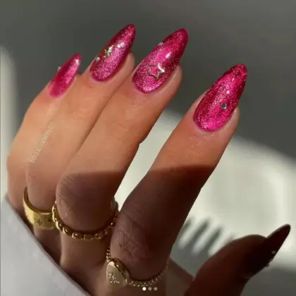 25 Cute Glitter Nails Ideas for a Sparkly Everyday Look — GlowNailDesigns