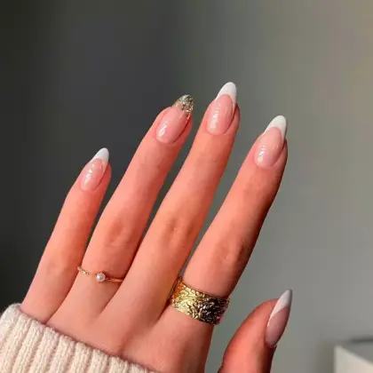 30 Simple White Nail Designs That Look Elegant Every Day — GlowNailDesigns