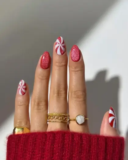 25 Cute Christmas Nails Ideas to Make Your Holiday Manicure Stand Out — GlowNailDesigns