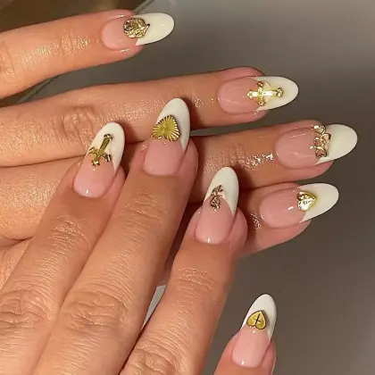 25 Cute White Nail Ideas for a Clean and Minimalist Manicure — GlowNailDesigns