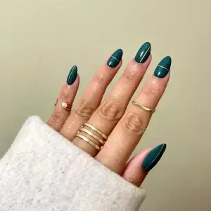15 Simple French Tip Nail Designs with a Modern Twist — GlowNailDesigns