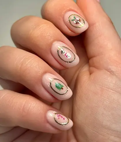 30 Simple Christmas Nail Designs Anyone Can Recreate at Home — GlowNailDesigns