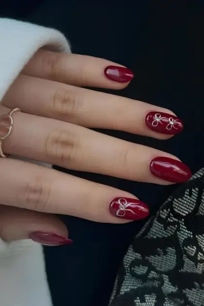 25 Red Nails Ideas for Every Season: Cute, Classy & Trendy Looks to Copy — GlowNailDesigns