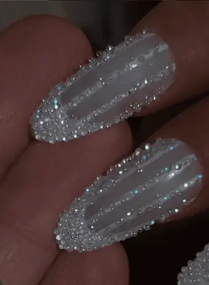 25 Short Christmas Nail Ideas That Are Festive and Easy to Wear — GlowNailDesigns