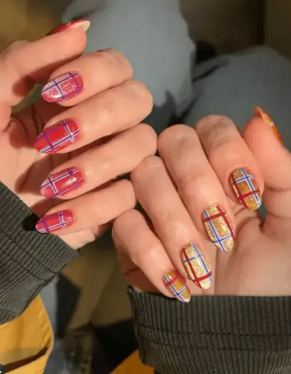 25 Short Christmas Nail Ideas That Are Festive and Easy to Wear — GlowNailDesigns