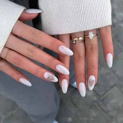 30 Simple White Nail Designs That Look Elegant Every Day — GlowNailDesigns