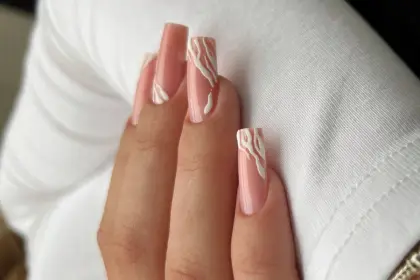 25 Short French Tip Nail Ideas That Look Clean and Elegant — GlowNailDesigns