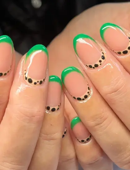 30 Simple Acrylic Nail Designs for Beginners with Chic and Modern Looks — GlowNailDesigns