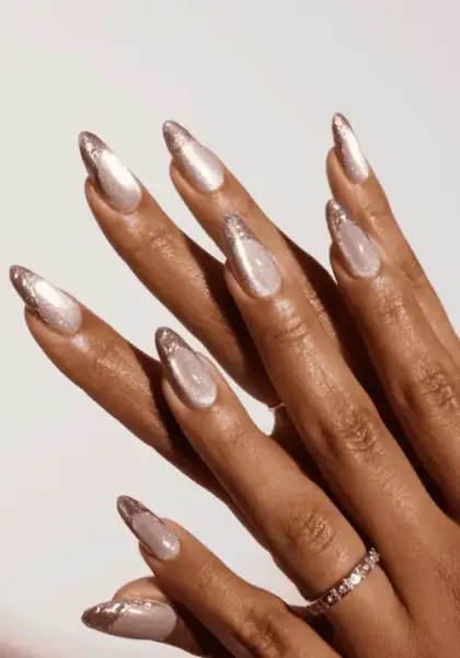 20 Classy Christmas Nails for an Elegant Holiday Look — GlowNailDesigns