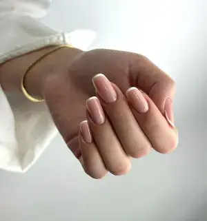 15 Simple French Tip Nail Designs with a Modern Twist — GlowNailDesigns