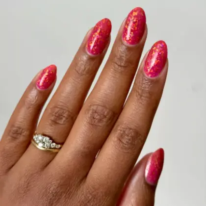 20 Short Red Nail Ideas for an Elegant Everyday Manicure — GlowNailDesigns