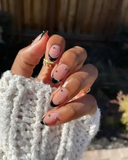 30 Cute Black Nail Ideas for Short Nails You'll Want to Try — GlowNailDesigns