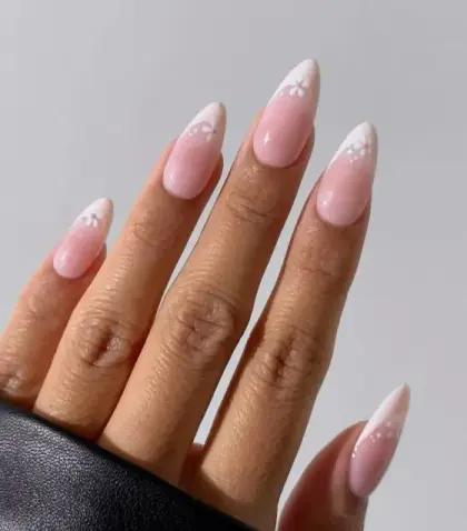 30 Simple French Tip Nail Designs That Never Go Out of Style — GlowNailDesigns