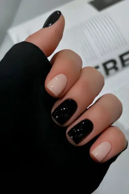 15 Simple French Tip Nail Designs with a Modern Twist — GlowNailDesigns