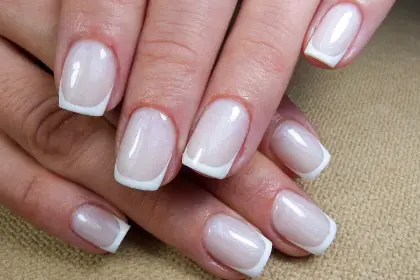 25 Short French Tip Nail Ideas That Look Clean and Elegant — GlowNailDesigns