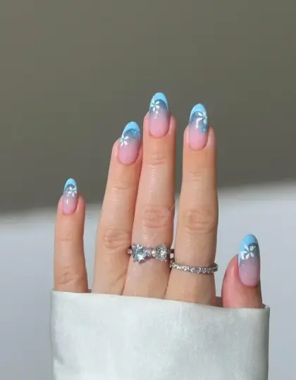30 Simple Blue Nail Designs for a Clean and Elegant Look — GlowNailDesigns