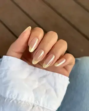 30 Simple Short Nail Designs Anyone Can Try at Home — GlowNailDesigns