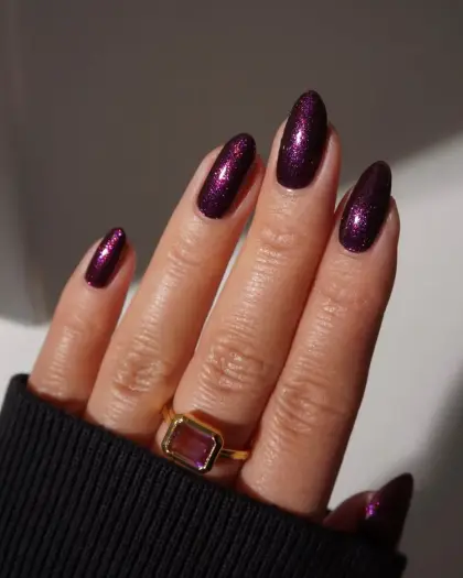 25 Cute Glitter Nails Ideas for a Sparkly Everyday Look — GlowNailDesigns