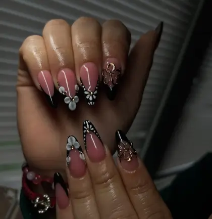 25 Black Nail Ideas for Every Season That Are Chic and Easy to Copy — GlowNailDesigns
