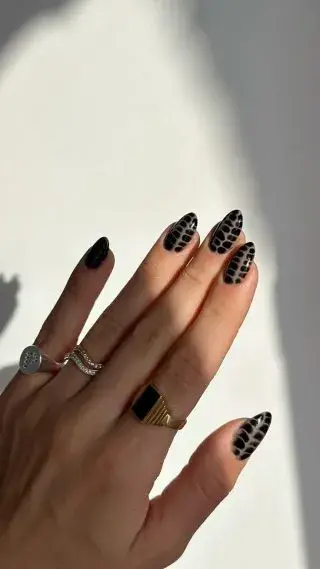 25 Simple Fall Nail Designs for an Effortless Seasonal Manicure — GlowNailDesigns