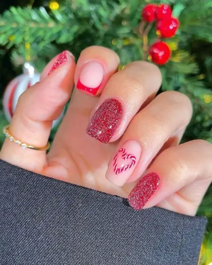 25 Short Glitter Nail Ideas That Make Small Nails Shine — GlowNailDesigns
