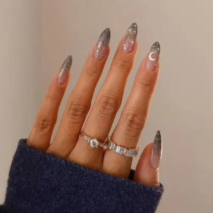 25 Cute Glitter Nails Ideas for a Sparkly Everyday Look — GlowNailDesigns