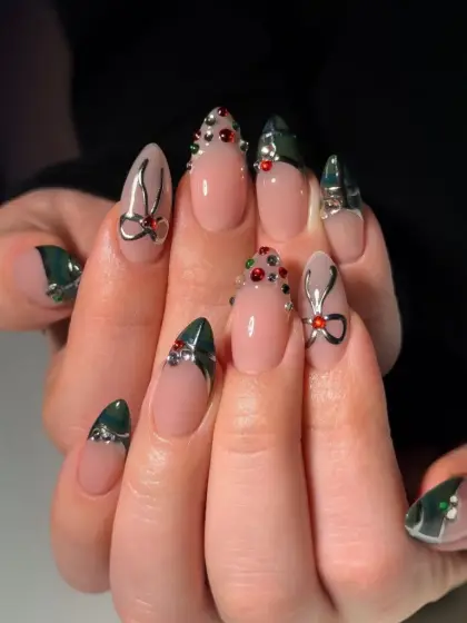 30 Simple Christmas Nail Designs Anyone Can Recreate at Home — GlowNailDesigns