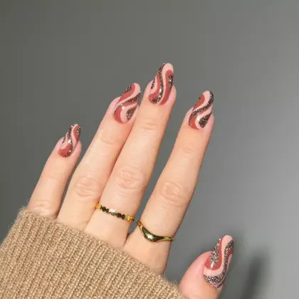 30 Cute Chrome Nail Designs That Look Stunning on Short Nails — GlowNailDesigns