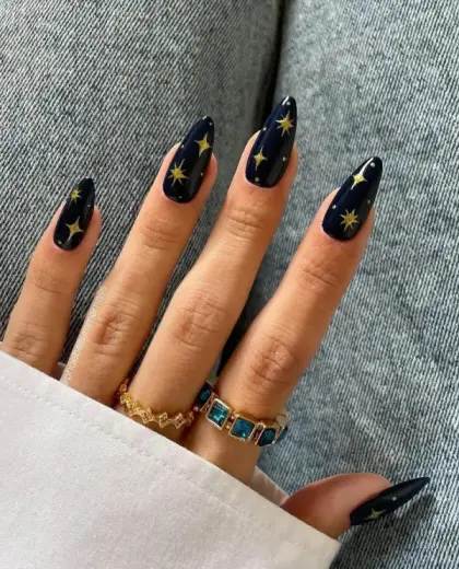 25 Short Acrylic Nail Designs That Look Stylish and Feel Practical — GlowNailDesigns