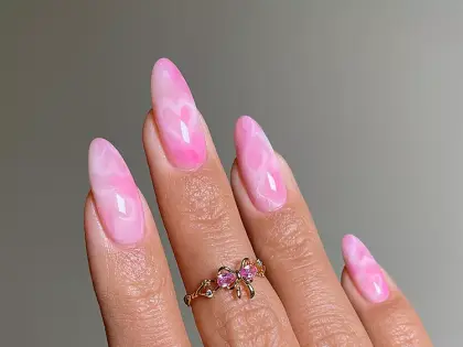 25 Cute Valentine Nails Ideas for a Sweet and Romantic Look — GlowNailDesigns