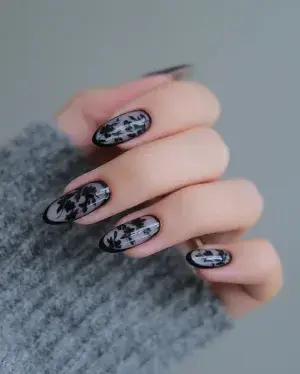 30 Cute Black Nail Ideas for Short Nails You'll Want to Try — GlowNailDesigns