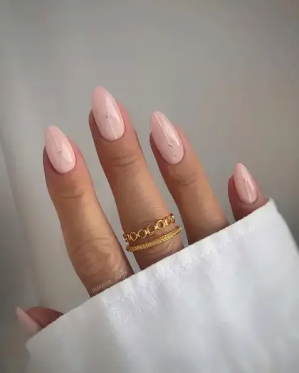 25 Simple Nail Ideas for Short Nails That Look Cute and Classy — GlowNailDesigns